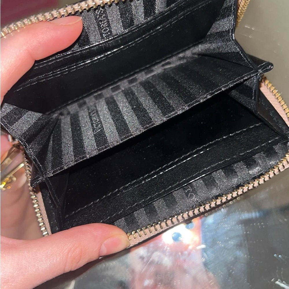 The Victoria Small Wallet Orchid Blush VICTORIA’S SECRET - Picture 6 of 7